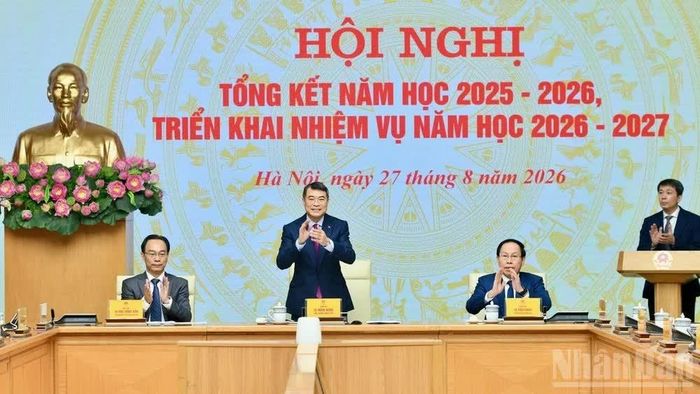 Thủ tướng Chính phủ Lê Minh Hưng chủ trì Hội nghị tổng kết năm học 2025-2026, triển khai nhiệm vụ năm học 2026-2027. Ảnh: Báo Nhân Dân