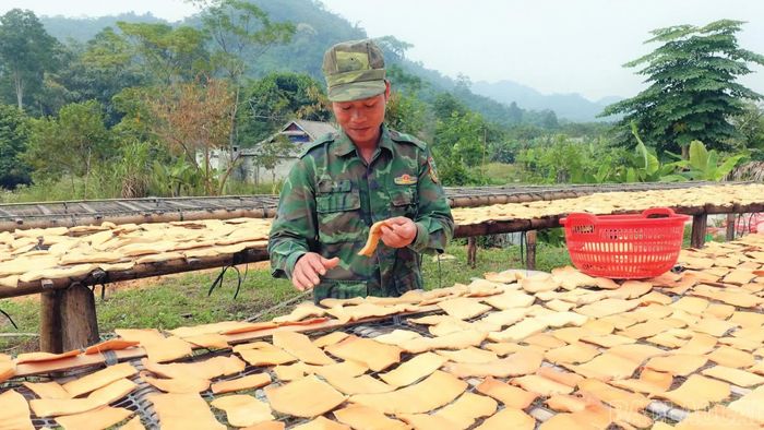 Cùng với sự hỗ trợ của Nhà nước, người dân chủ động phát triển kinh tế.