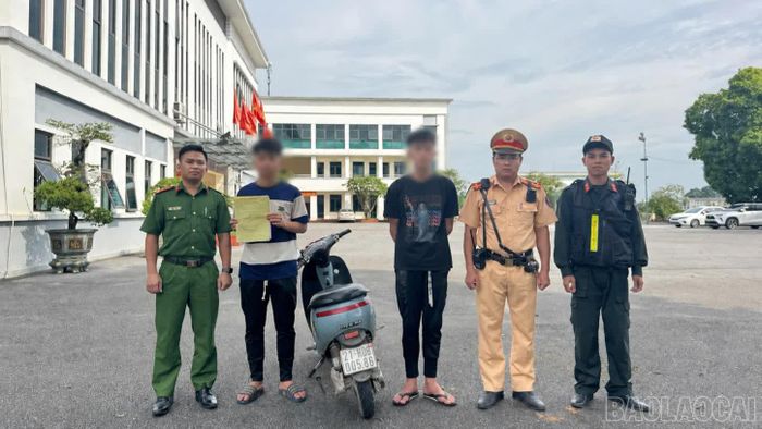 Phương tiện liên quan trong vụ việc được tạm giữ để xác minh, xử lý theo quy định.