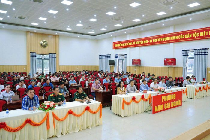 Cán bộ, đảng viên phường Nam Gia Nghĩa tham gia hội nghị quán triệt và triển khai thực hiện các nghị quyết và chương trình hành động của Tỉnh ủy Lâm Đồng