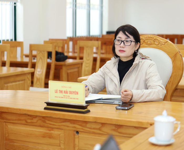 Đồng chí Lê Thị Hải Duyên, Tỉnh ủy viên, Phó Bí thư Đảng ủy Các cơ quan Đảng tỉnh dự hội nghị