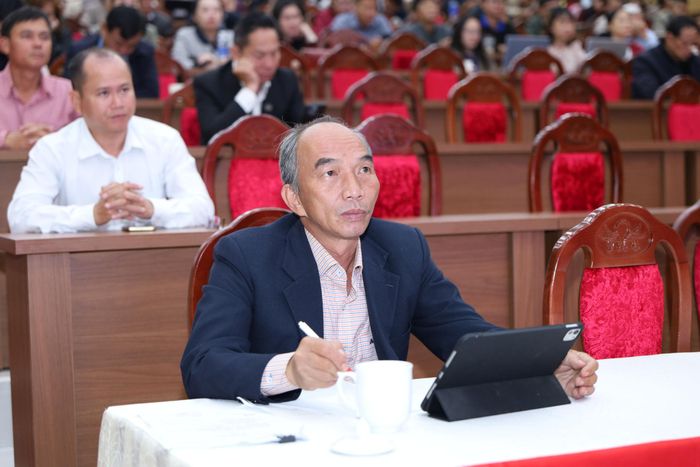 Đồng chí Nguyễn Phú Nghĩ, Phó Chủ tịch Ủy ban Mặt trận Tổ quốc Việt Nam tỉnh dự hội nghị