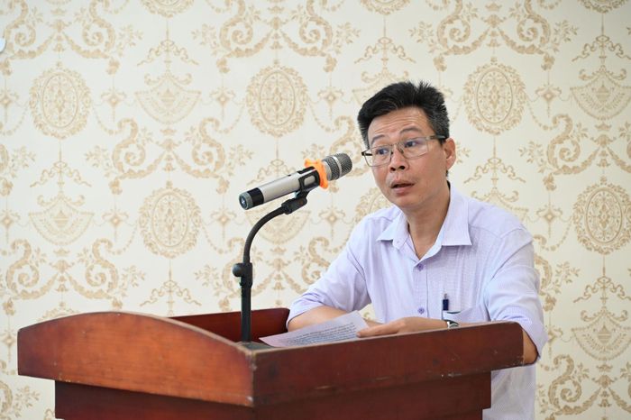 Ông Nguyễn Đức Thiên, Phó Giám đốc Trung tâm Khuyến nông tỉnh phát biểu khai mạc