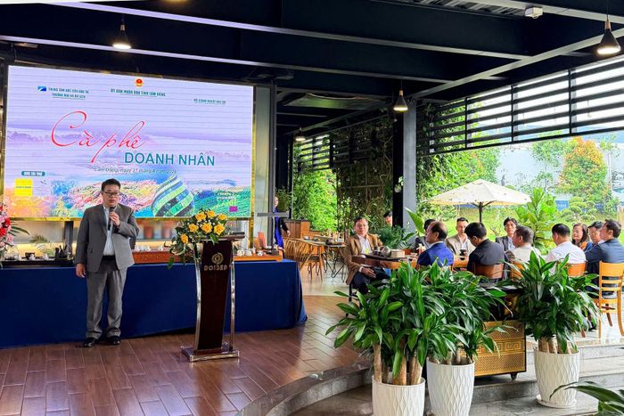 Đồng chí Nguyễn Ngọc Phúc, Phó Chủ tịch UBND tỉnh nhấn mạnh UBND tỉnh luôn xác định việc đồng hành, hỗ trợ và kịp thời tháo gỡ khó khăn cho doanh nghiệp là một trong những nhiệm vụ trọng tâm