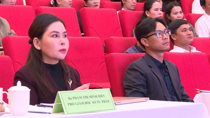 Các đại biểu tham dự hội nghị