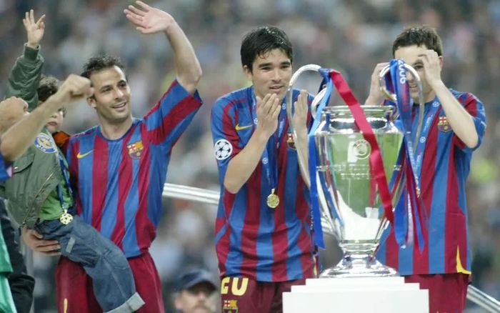 Hai màu áo, hai triều đại, hai lần đăng quang châu Âu. Ảnh: FC Barcelona.