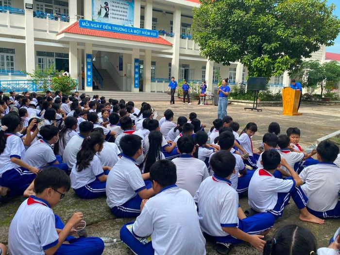 Một buổi sinh hoạt ngoại khóa cho học sinh