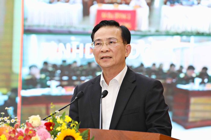 Đồng chí Hồ Văn Mười, Ủy viên Ban Chấp hành Trung ương Đảng, Phó Bí thư Tỉnh ủy, Chủ tịch UBND tỉnh Lâm Đồng quán triệt Nghị quyết số 21, số 22 của Ban Chấp hành Trung ương Đảng khóa XIV