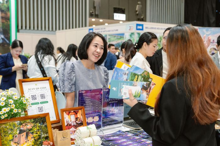 Đây là dịp để các doanh nghiệp giới thiệu các chương trình kích cầu, khuyến mãi năm 2026 và các sản phẩm, dịch vụ mới