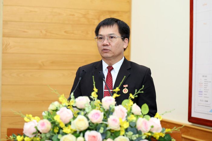 Đồng chí Dương Khắc Mai phát biểu tại buổi lễ