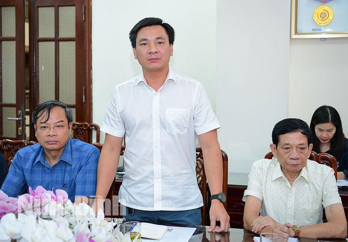 Đại diện Thông tấn xã Việt Nam thường trú tại Ninh Bình phát biểu tại hội nghị.