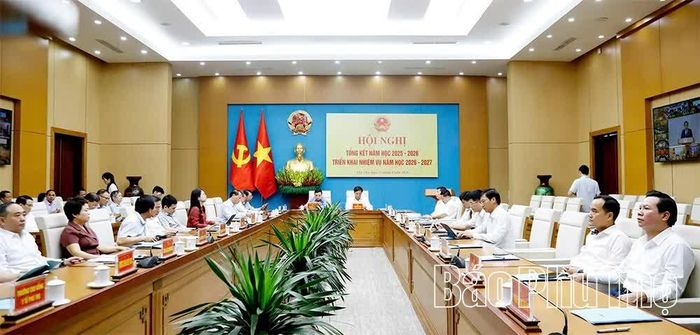 Đại biểu tỉnh Phú Thọ tham dự tại điểm cầu UBND tỉnh.