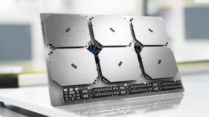 Nền tảng Induction Gx là thế hệ mâm từ mới nhất, được ví như “trái tim công nghệ” giúp bếp từ đạt chuẩn châu Âu cao nhất hiện nay với tốc độ đun nấu chính xác gần như tuyệt đối, vận hành êm ái, kiểm soát nhiệt độ tinh vi và tối ưu hiệu suất năng lượng.