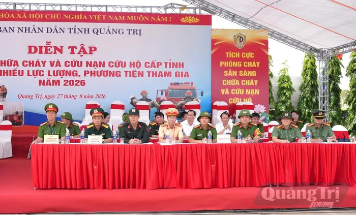 Các thành viên Ban Chỉ đạo tỉnh tham dự cuộc diễn tập - Ảnh: T.Đ