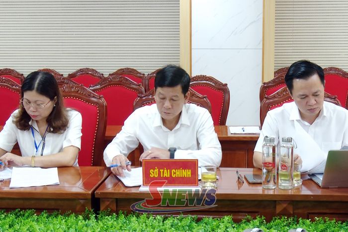 Các đại biểu dự hội nghị.