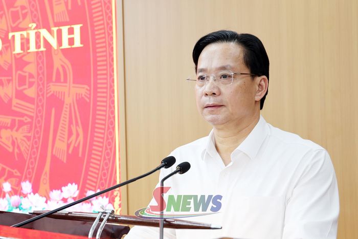 Đồng chí Bí thư Tỉnh ủy phát biểu tại hội nghị.
