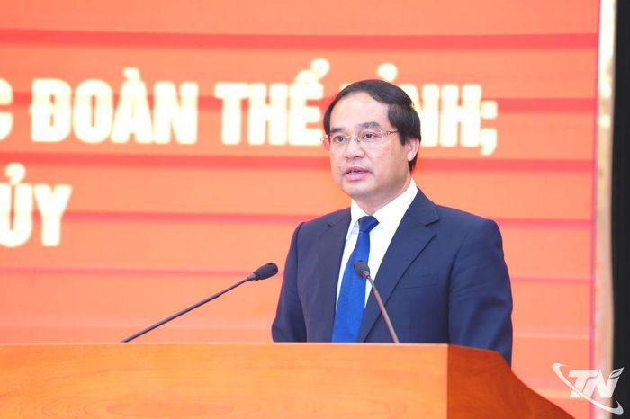 Đồng chí Bí thư Tỉnh ủy Trịnh Xuân Trường phát biểu tại Hội nghị.
