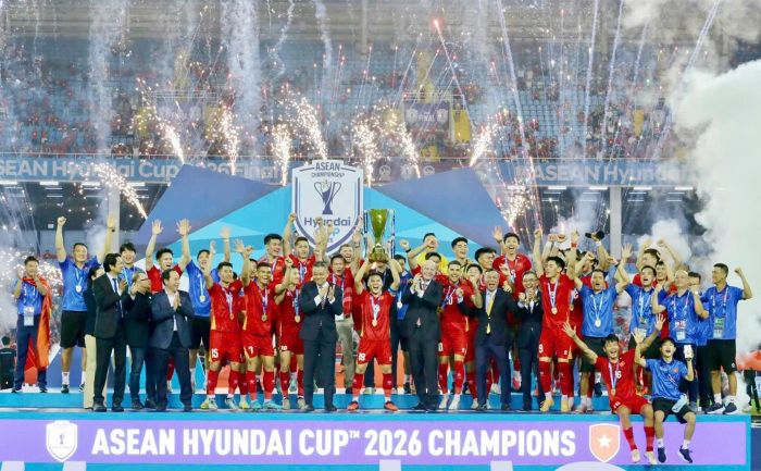  Đội tuyển Việt Nam vô địch với tổng tỷ số 4-2 sau 2 lượt trận.