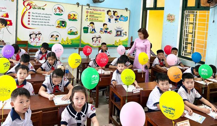  Học sinh TP. Huế tựu trường