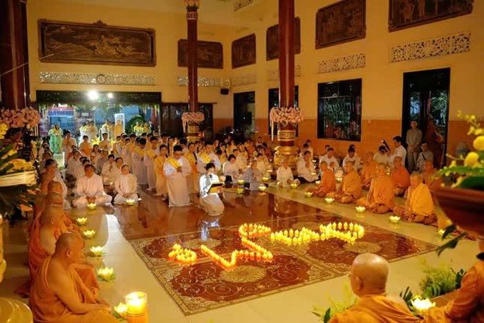 Đại lễ là dịp để hàng Phật tử cùng trở về với cội nguồn hiếu đạo
