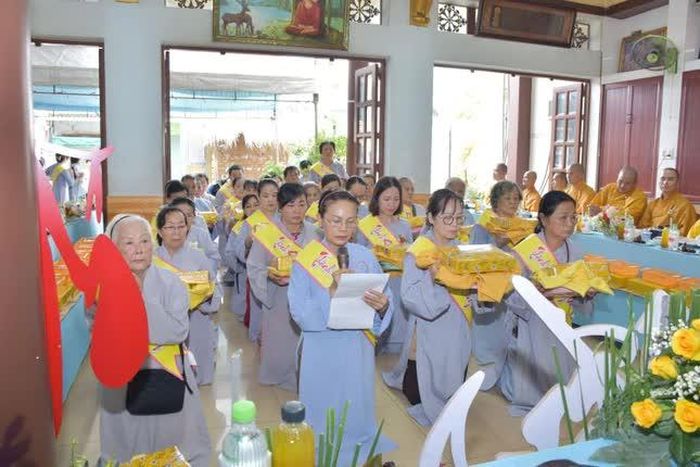 Phật tử Mỹ Tri dâng lời cảm niệm Vu lan