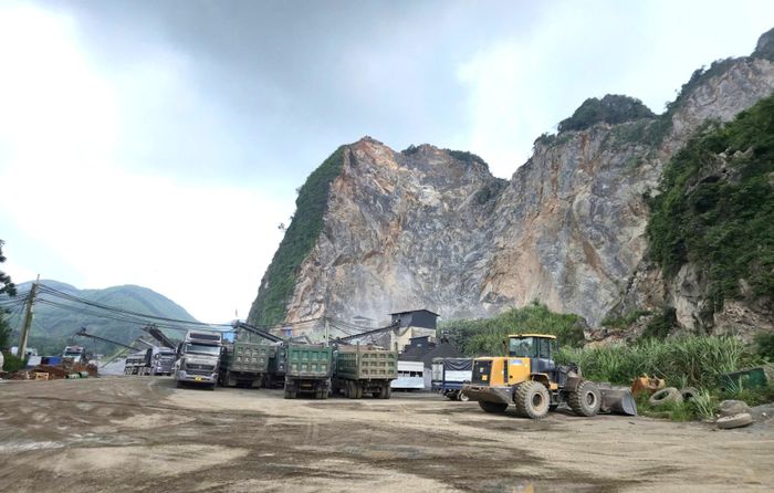 Với sự phát triển hạ tầng giao thông, khu, cụm công nghiệp và đô thị như hiện nay, Thái Nguyên đang thiếu hụt lớn nguồn đá làm vật liệu xây dựng.