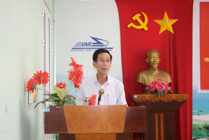 Ông Lê Văn Thái, Phó giám đốc Chi nhánh Khai thác đường sắt Sài Gòn mong muốn sớm xử lý tình trạng ném đá vào tàu.