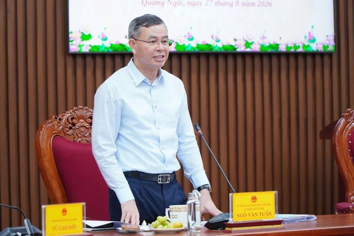Ủy viên Ban Chấp hành Trung ương Đảng, Bộ trưởng Bộ Tài chính Ngô Văn Tuấn phát biểu tại buổi làm việc.