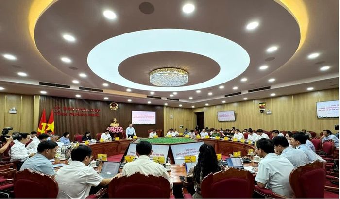 Toàn cảnh buổi làm việc