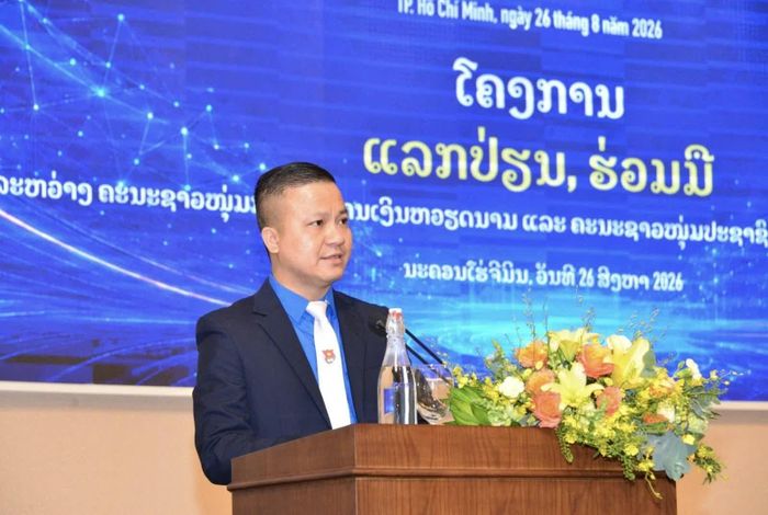 Đồng chí Lê Đôn - Bí thư Đoàn Thanh niên Bộ Tài chính phát biểu tại lễ ký kết.