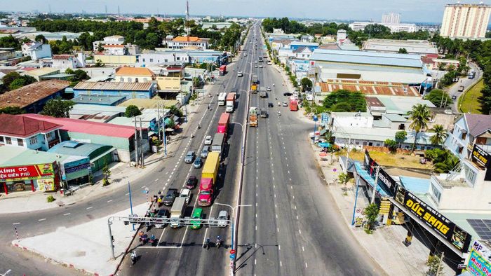 Hàng loạt trục giao thông chiến lược của TP. Hồ Chí Minh cần được tập trung triển khai. Ảnh: Văn Dũng