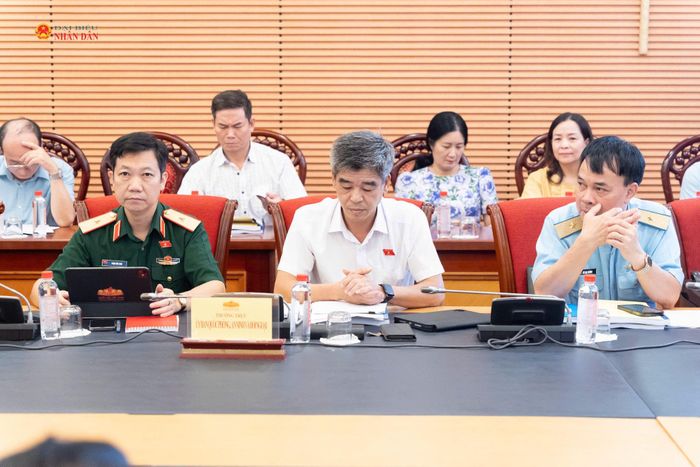 Các đại biểu tham dự phiên họp