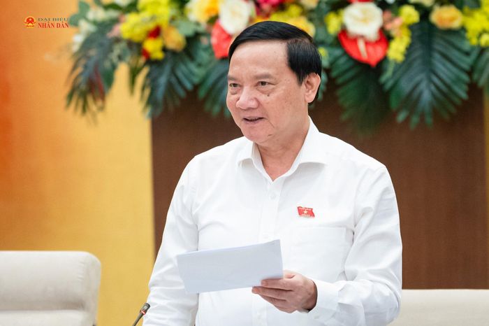 Phó Chủ tịch Quốc hội Nguyễn Khắc Định điều hành nội dung thảo luận
