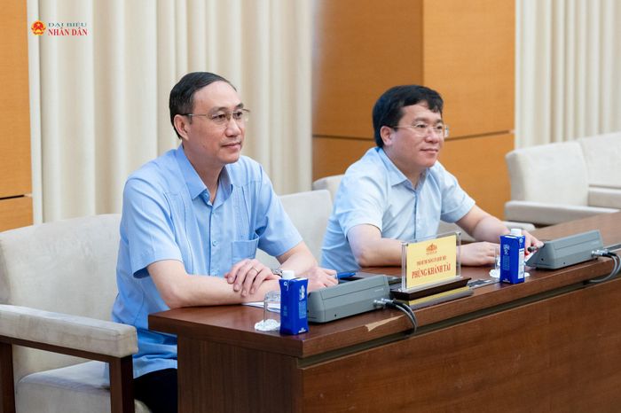 Các đại biểu dự phiên họp. Ảnh: Phạm Thắng