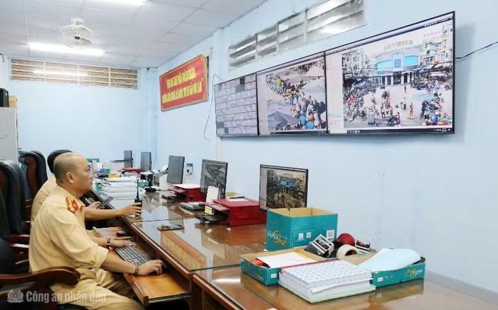 Phòng CSGT Công an TP Cần Thơ ứng trực 24/24 để kịp thời ghi nhận các hành vi vi phạm về TTATGT.