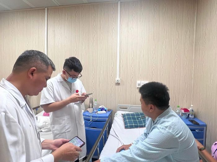  Một trường hợp ngộ độc thuốc lá điện tử phải nhập viện tại Trung tâm Chống độc, Bệnh viện Bạch Mai ﻿ 