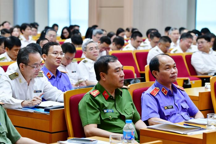 Các đại biểu tham dự hội nghị.