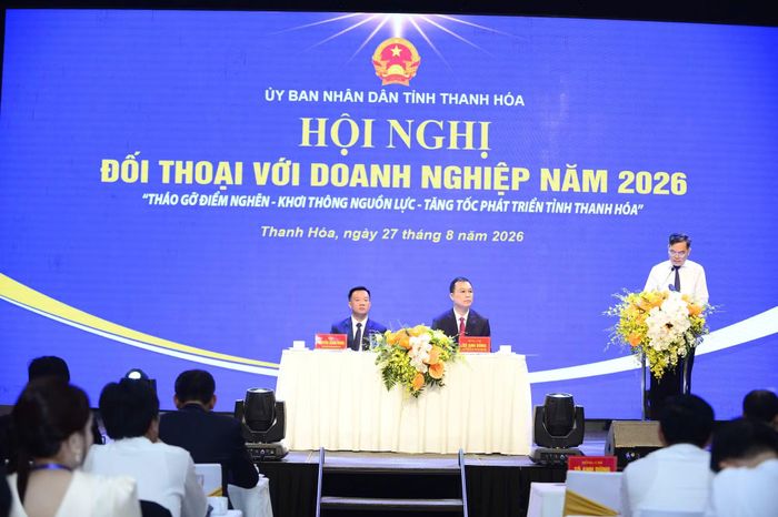 Hội nghị đối thoại với doanh nghiệp năm 2026 do UBND tỉnh Thanh Hóa tổ chức đã tập trung nhận diện những điểm nghẽn đang cản trở đầu tư, sản xuất, kinh doanh