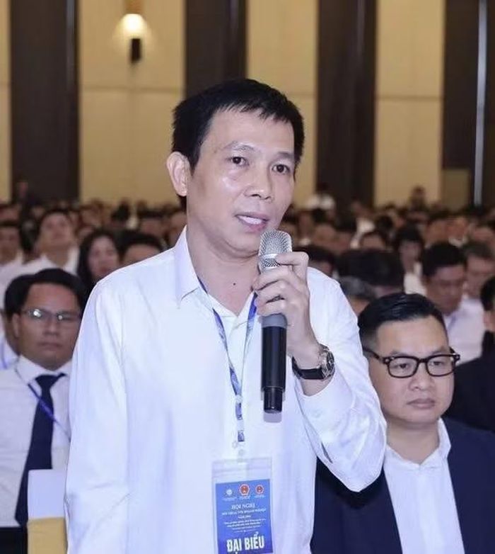 Đại biểu các doanh nghiệp trên địa bàn tỉnh Thanh Hoá phát biểu, đề xuất ý kiến tại hội nghị.