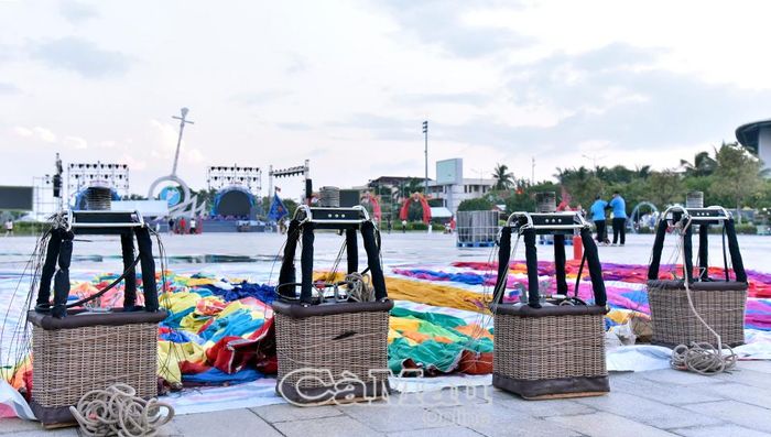 Ngoài khinh khí cầu cấp 7 và cấp 9, hoạt động bay thử còn có các khinh khí cầu cấp 1.