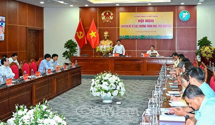Hội nghị được kết nối trực tuyến đến các địa phương trong tỉnh.