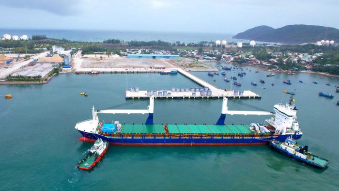 Một bến cảng do PTSC đầu tư tại Dung Quất. Ảnh: Petrovietnam