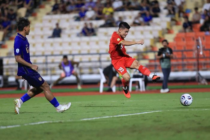 Khoảnh khắc bùng nổ của Quang Hải tại ASEAN Cup 2026 tại chung kết lượt đi trước Thái Lan