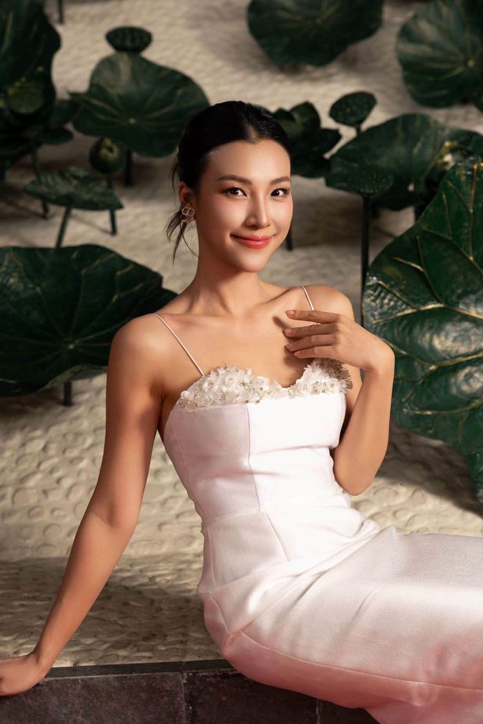 Cư dân mạng chúc mừng khi Hoàng Oanh đã tìm được người đàn ông của đời mình.