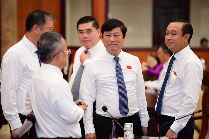 Kỳ họp chuyên đề thứ 4, HĐND TP.HCM thông qua 42 nghị quyết liên quan đến nhiều lĩnh vực phát triển kinh tế xã hội của Thành phố. (Ảnh: Q. Định)