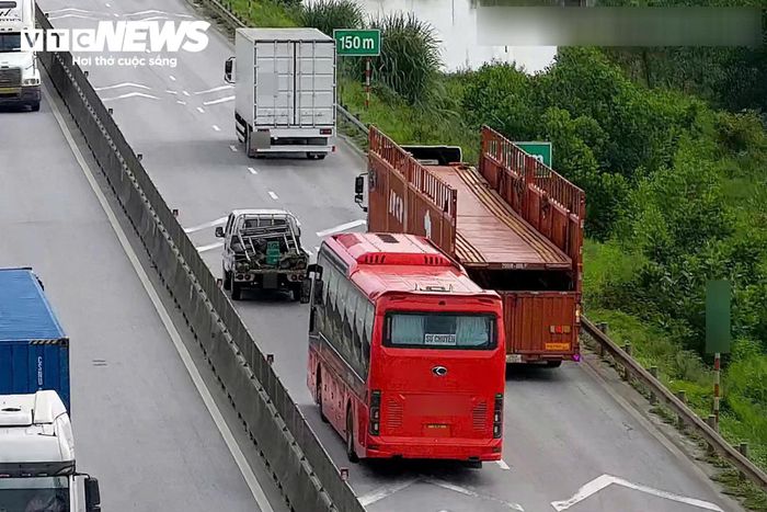 Theo Cục CSGT, mục tiêu cao nhất không phải xử phạt thật nhiều, mà là phòng ngừa tai nạn và hình thành ý thức tự giác chấp hành pháp luật. Giữ khoảng cách an toàn giúp người lái xe có đủ thời gian, không gian xử lý khi phương tiện phía trước giảm tốc hoặc gặp tình huống bất ngờ; đồng thời hạn chế va chạm liên hoàn, ùn tắc kéo dài trên cao tốc.