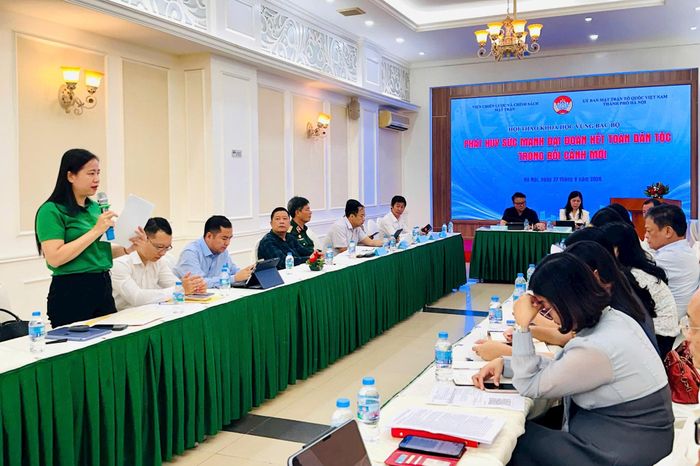 Đại biểu tham luận tại hội thảo. Ảnh: Bảo Lâm