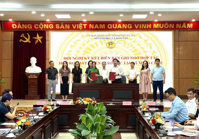Hà Nội kết nối nguồn lực hỗ trợ giáo dục xã Minh Châu. Ảnh: Lê Nguyễn