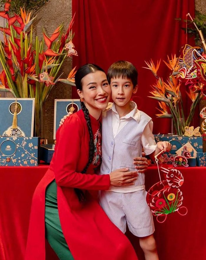 Ở tuổi 36, Hoàng Oanh đang làm mẹ đơn thân và hẹn hò với Thủ môn Lê Giang Patrik.