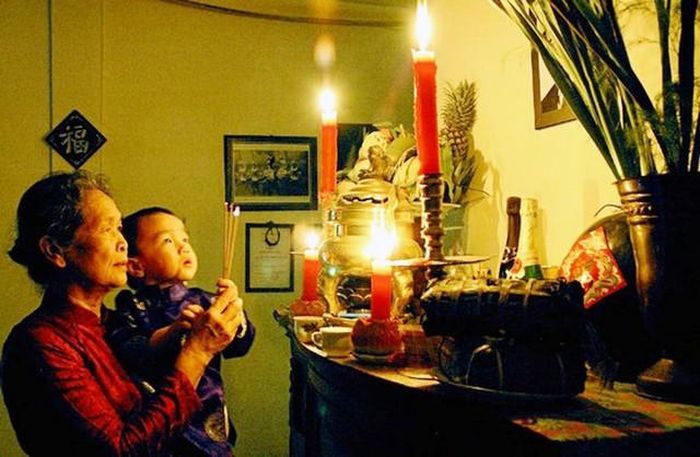 Gia chủ luôn giữ phong thủy nơi thờ cúng sạch thoáng, trang nghiêm. Ảnh internet